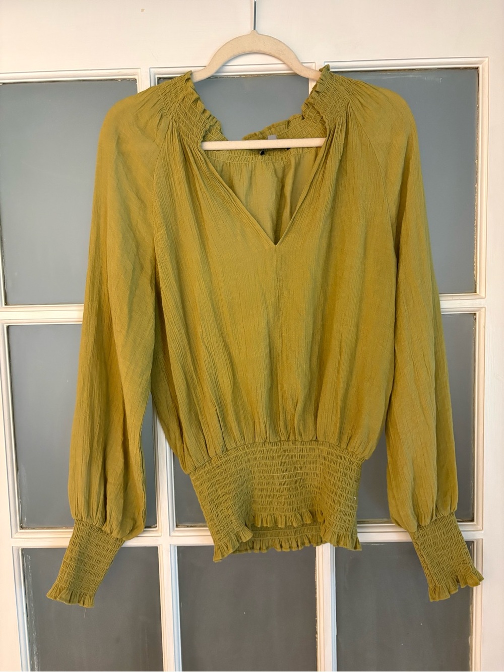 Wishlist Apparel Smocked Hem Dolman Green Long-Sleeve Blouse - M